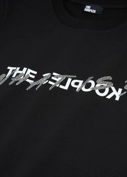 T-shirt What is black